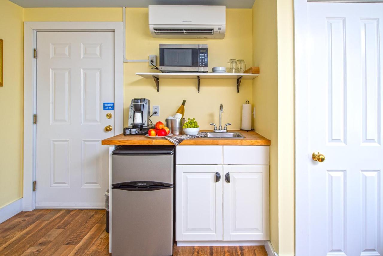 Admiral'S Landing (Adults Only) Bed & Breakfast Provincetown Luaran gambar
